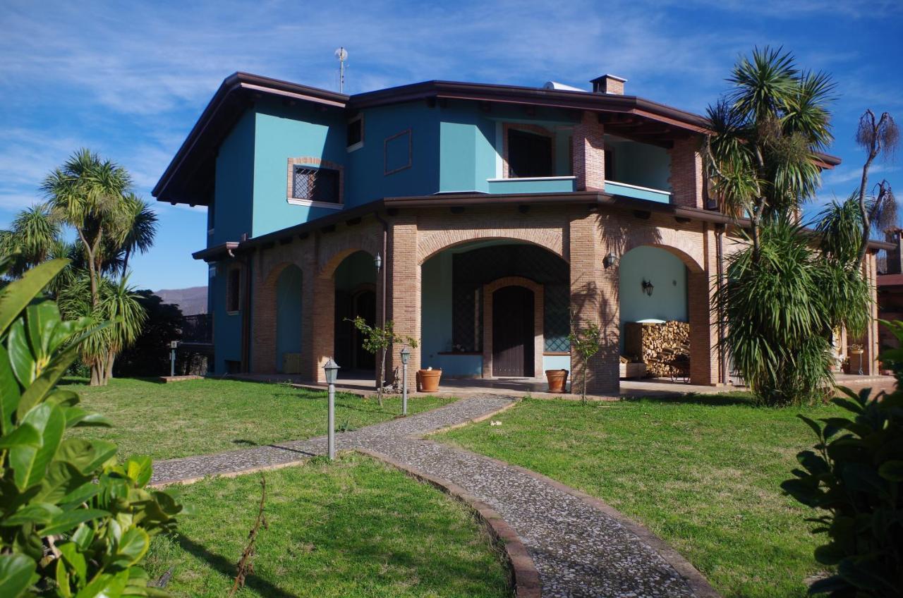 ميركاتو سان سيفيرينو Caledonia B&B المظهر الخارجي الصورة