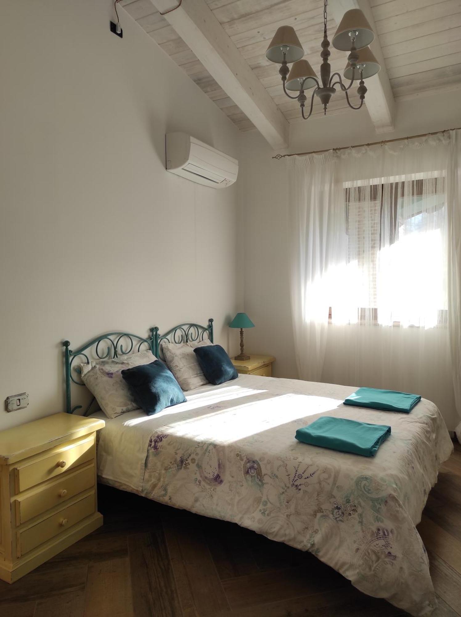ميركاتو سان سيفيرينو Caledonia B&B المظهر الخارجي الصورة