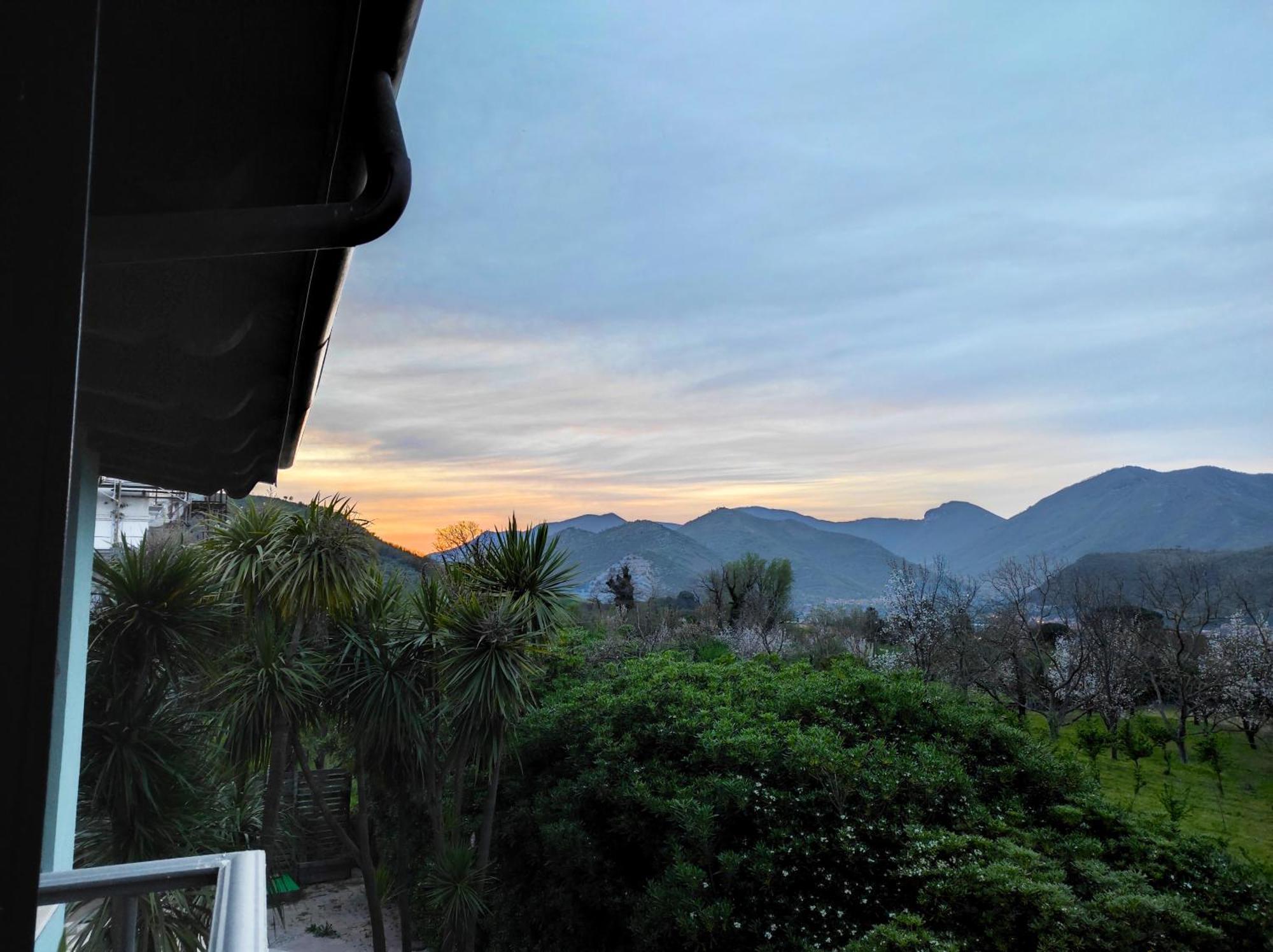 ميركاتو سان سيفيرينو Caledonia B&B المظهر الخارجي الصورة