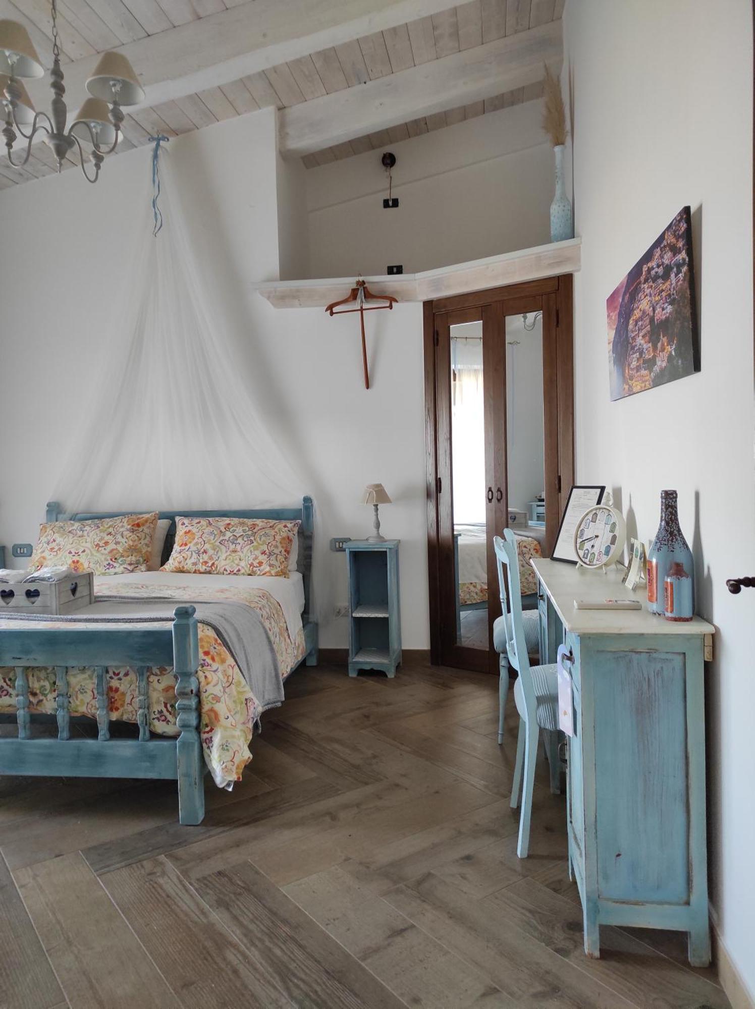 ميركاتو سان سيفيرينو Caledonia B&B المظهر الخارجي الصورة