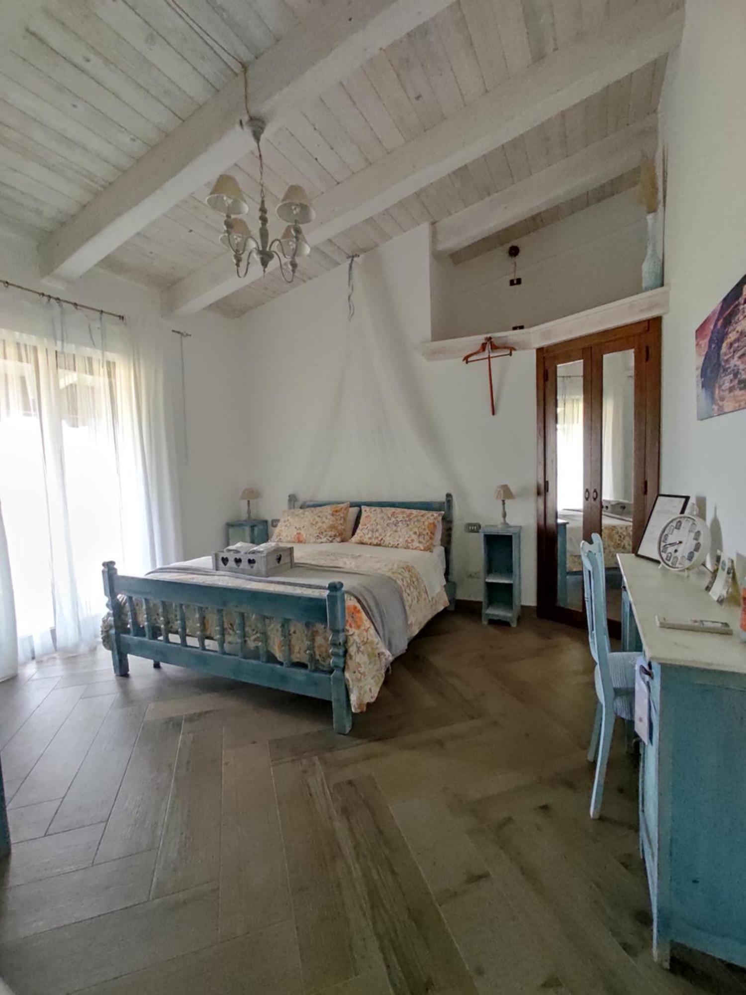 ميركاتو سان سيفيرينو Caledonia B&B المظهر الخارجي الصورة